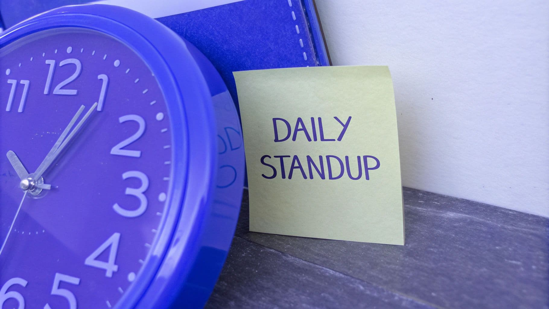 Daily Standup Meetings Guide: From Chaos to Clockwork Collaboration